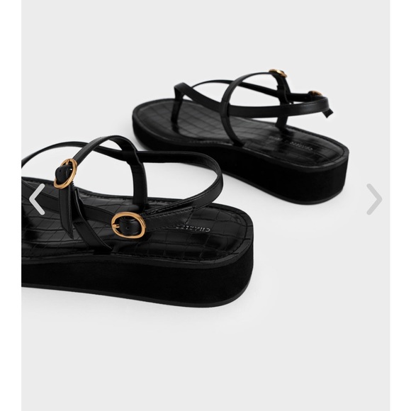 Charles & Keith - Strappy Flatform Thong Sandals size 8 - Picture 3 of 8